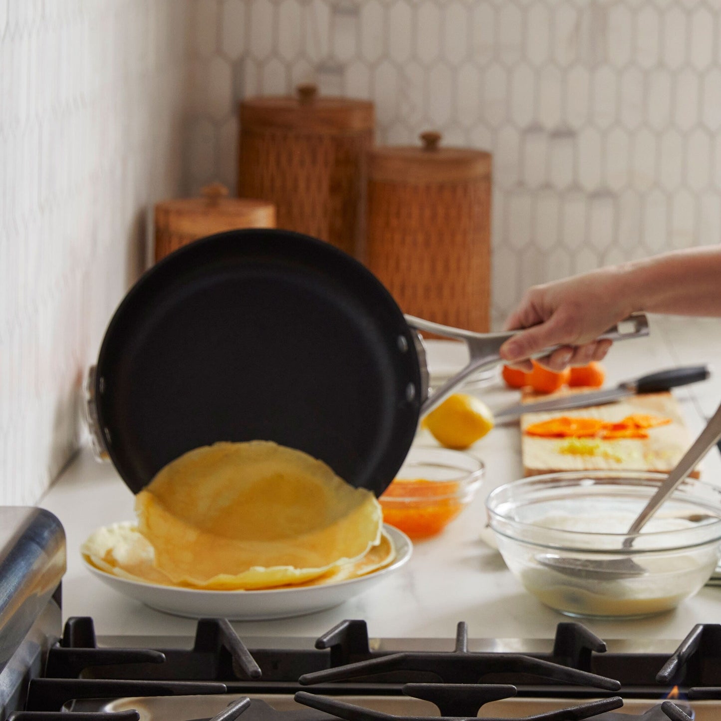 Calphalon Premier Space-Saving Hard-Anodized Nonstick 8-Quart Multi-Pot & Lid