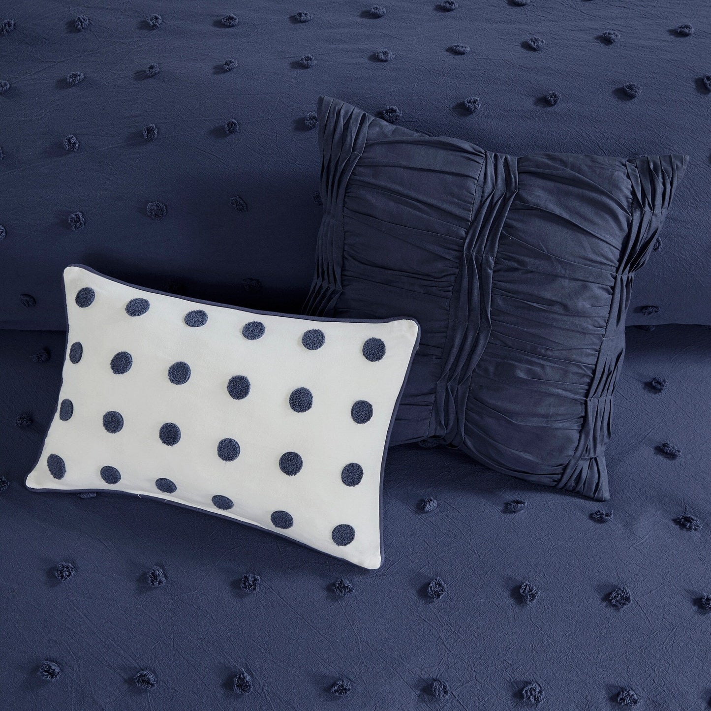 Intelligent Design Maize Cotton Jacquard Duvet Cover Set with Euro Shams and Throw Pillows