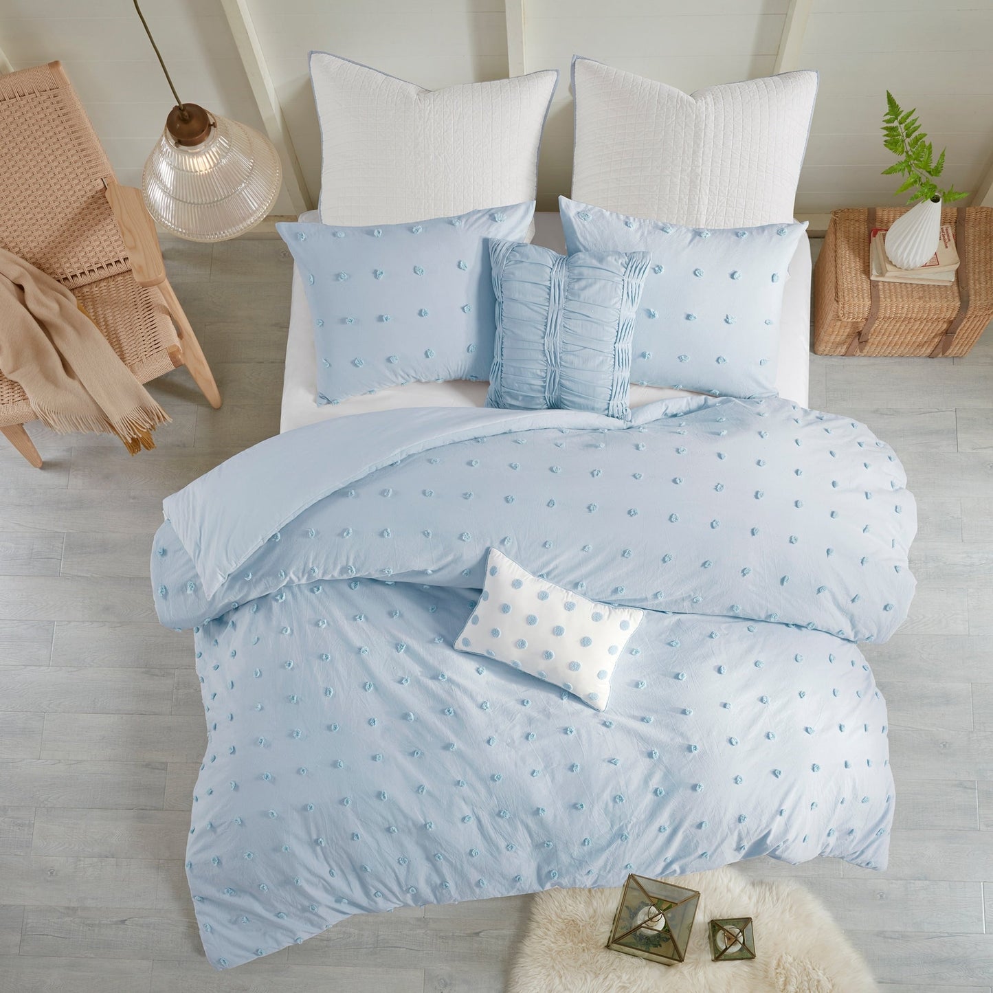 Intelligent Design Maize Cotton Jacquard Duvet Cover Set with Euro Shams and Throw Pillows