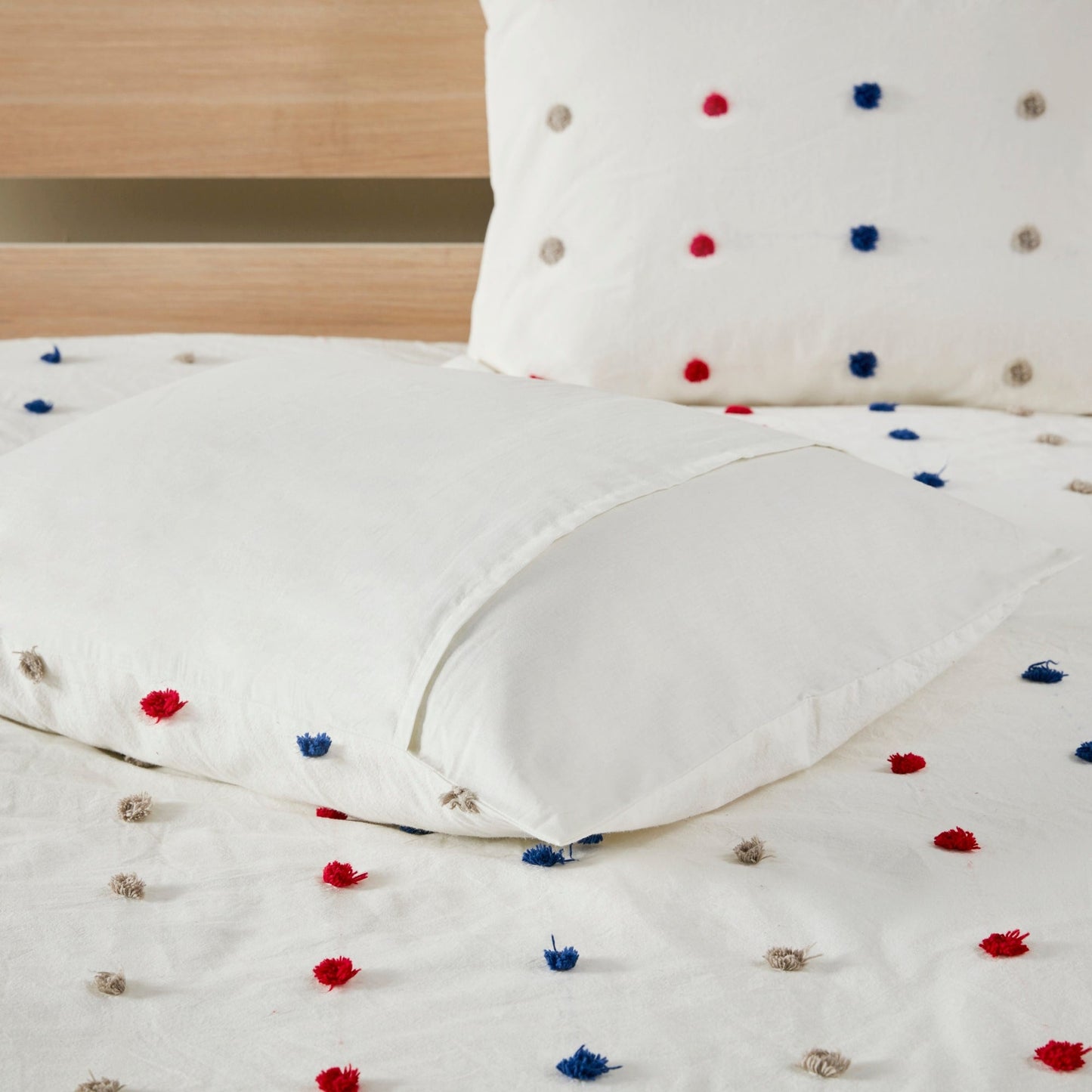Ensley Cotton Jacquard Pom Pom Comforter Set by Intelligent Design Kids