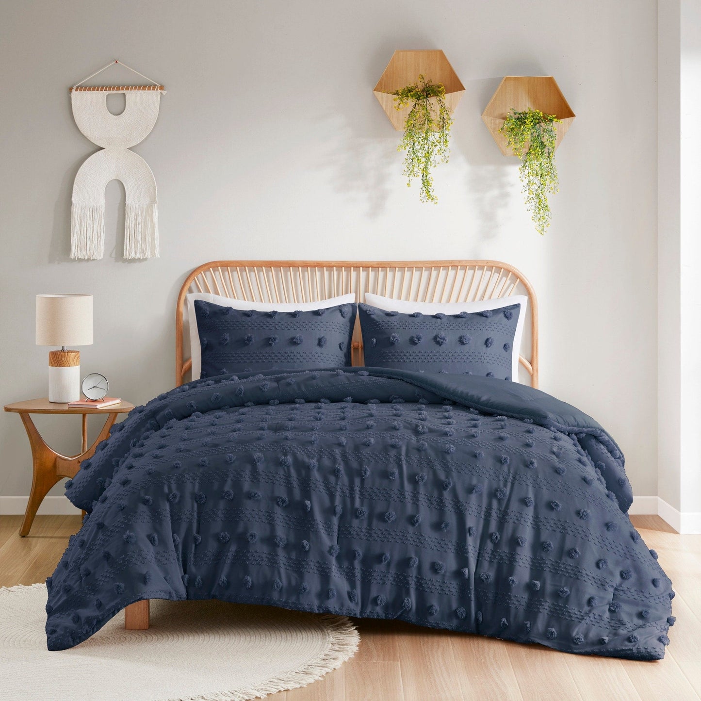 Intelligent Design Vera Clip Jacquard Comforter Set
