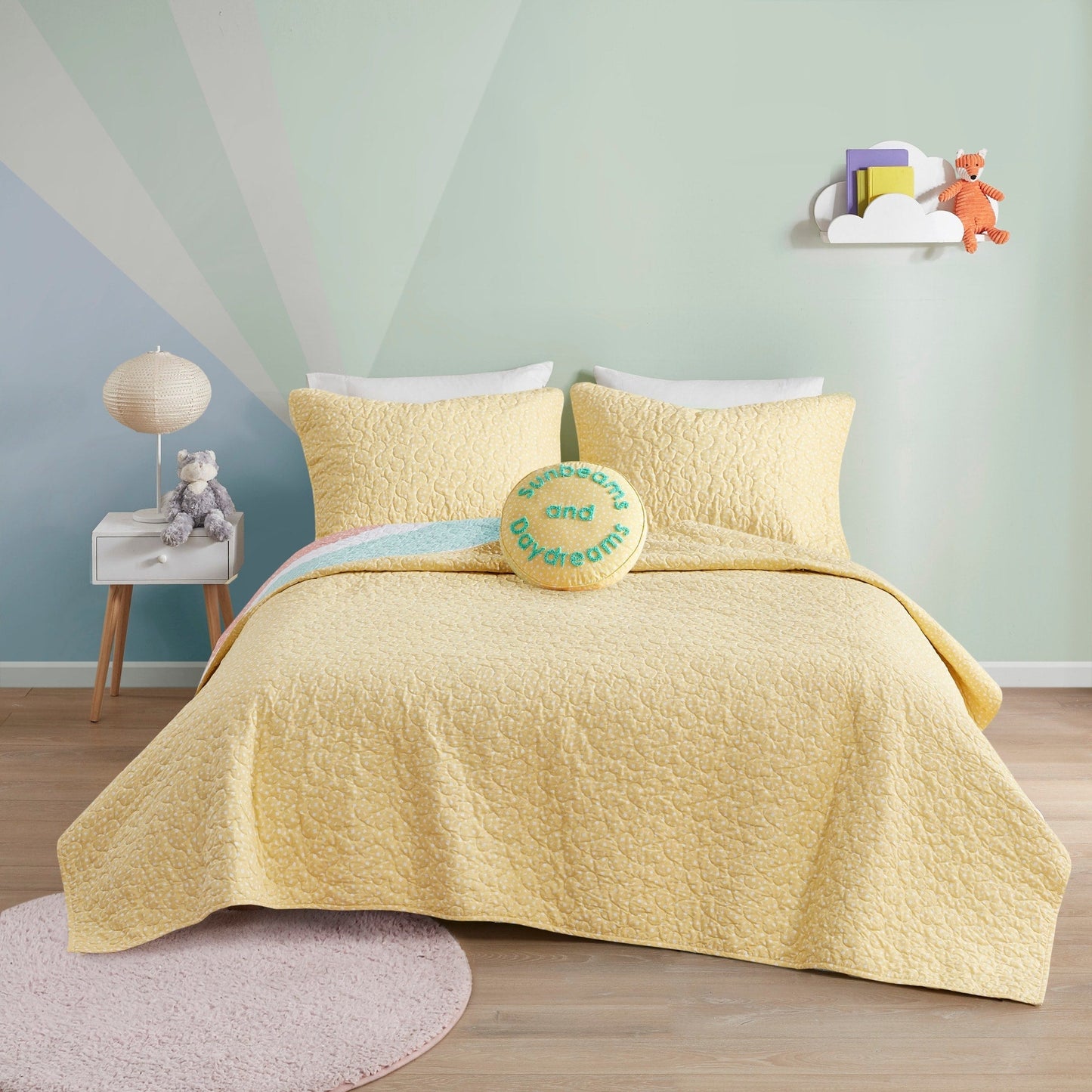 Intelligent Design Kids Jessie Rainbow Sunburst Reversible Cotton Quilt Set with Throw Pillow