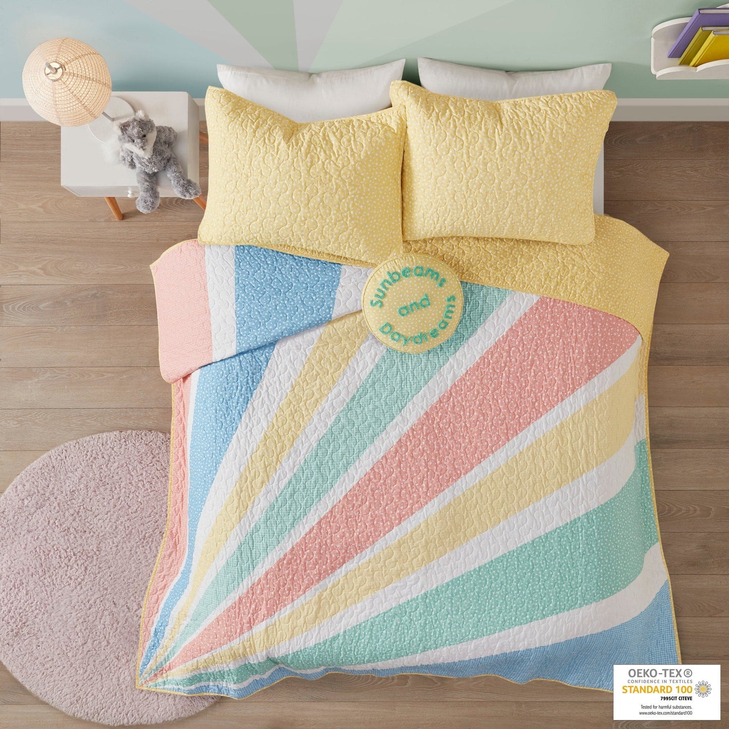 Intelligent Design Kids Jessie Rainbow Sunburst Reversible Cotton Quilt Set with Throw Pillow