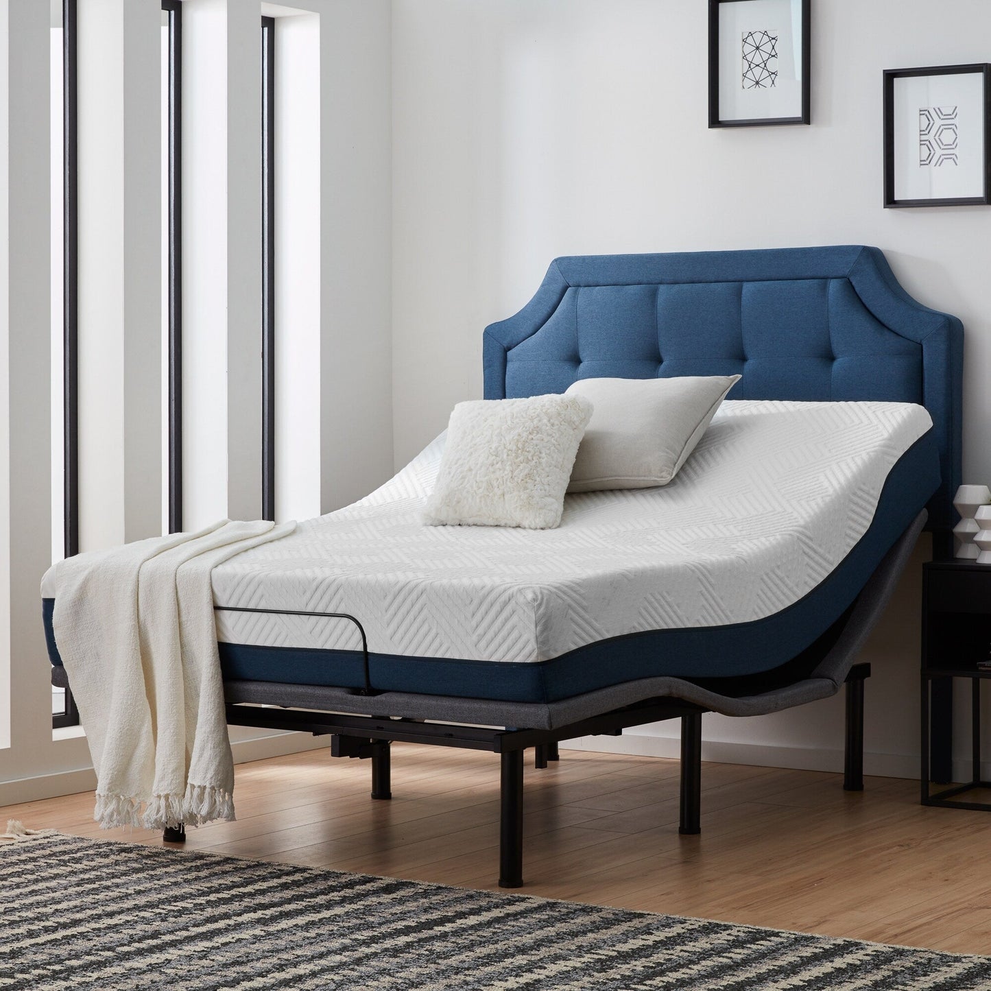 Lucid Comfort Collection 10-inch Gel & Aloe Vera Hybrid Mattress and Deluxe Adjustable Bed Set