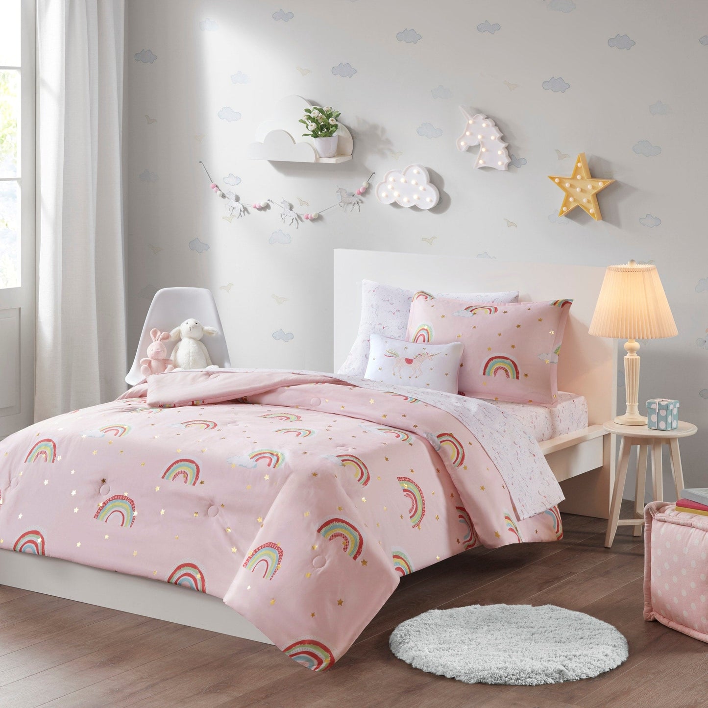Intelligent Design Kids Mia Rainbow and Metallic Stars Comforter Set with Bed Sheets