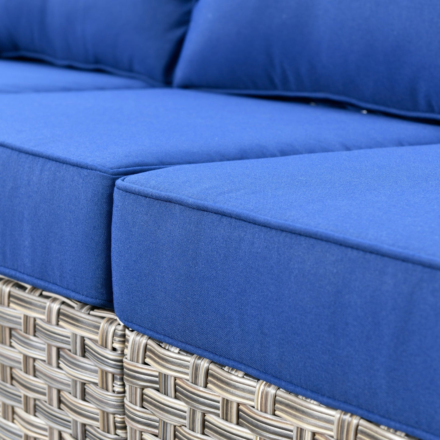 OVIOS 5-piece Patio Wicker Conversation Set With Fire Table