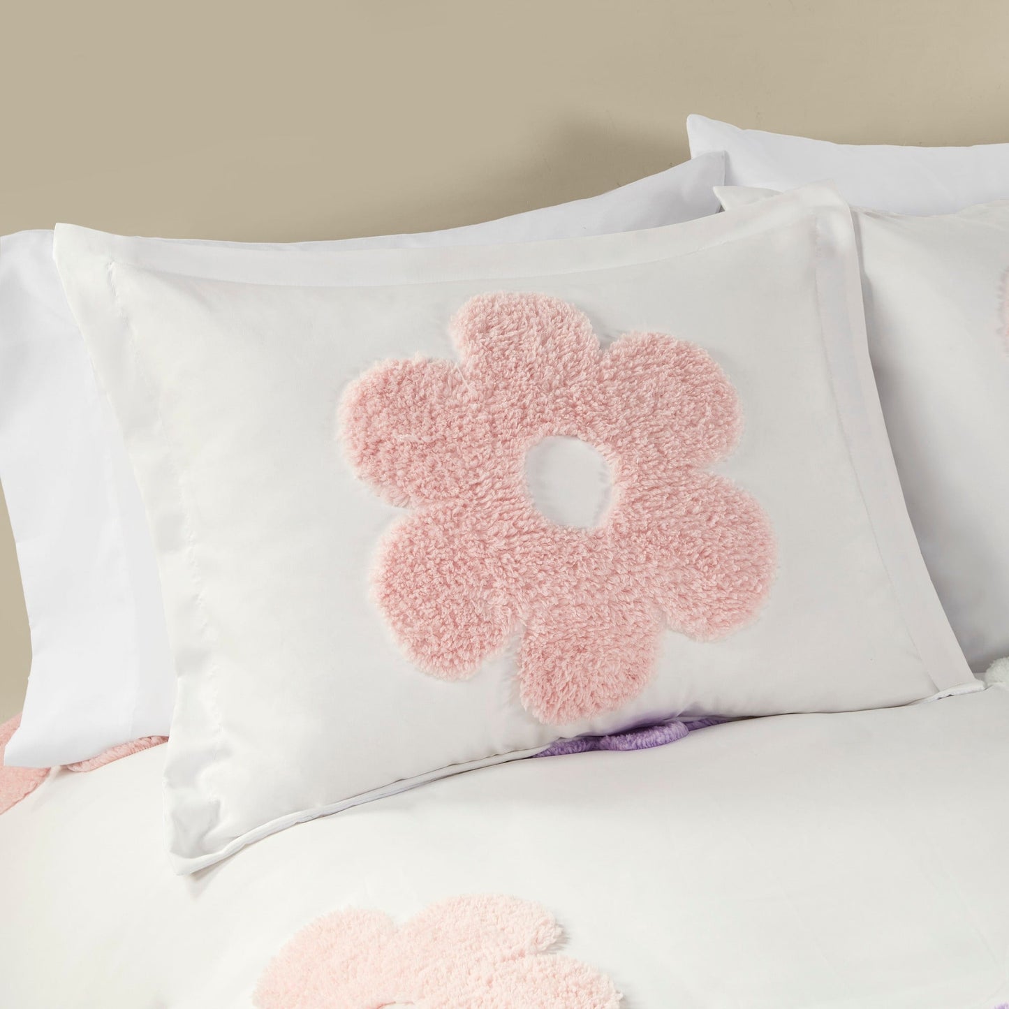 Intelligent Design Kids Madeline Floral Reversible Tufted Chenille Duvet Cover Set