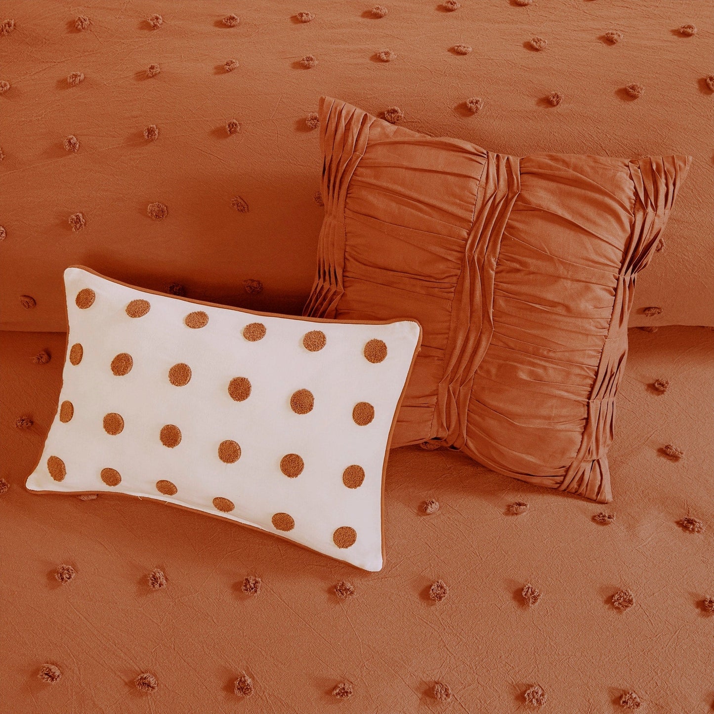 Intelligent Design Maize Cotton Jacquard Duvet Cover Set with Euro Shams and Throw Pillows