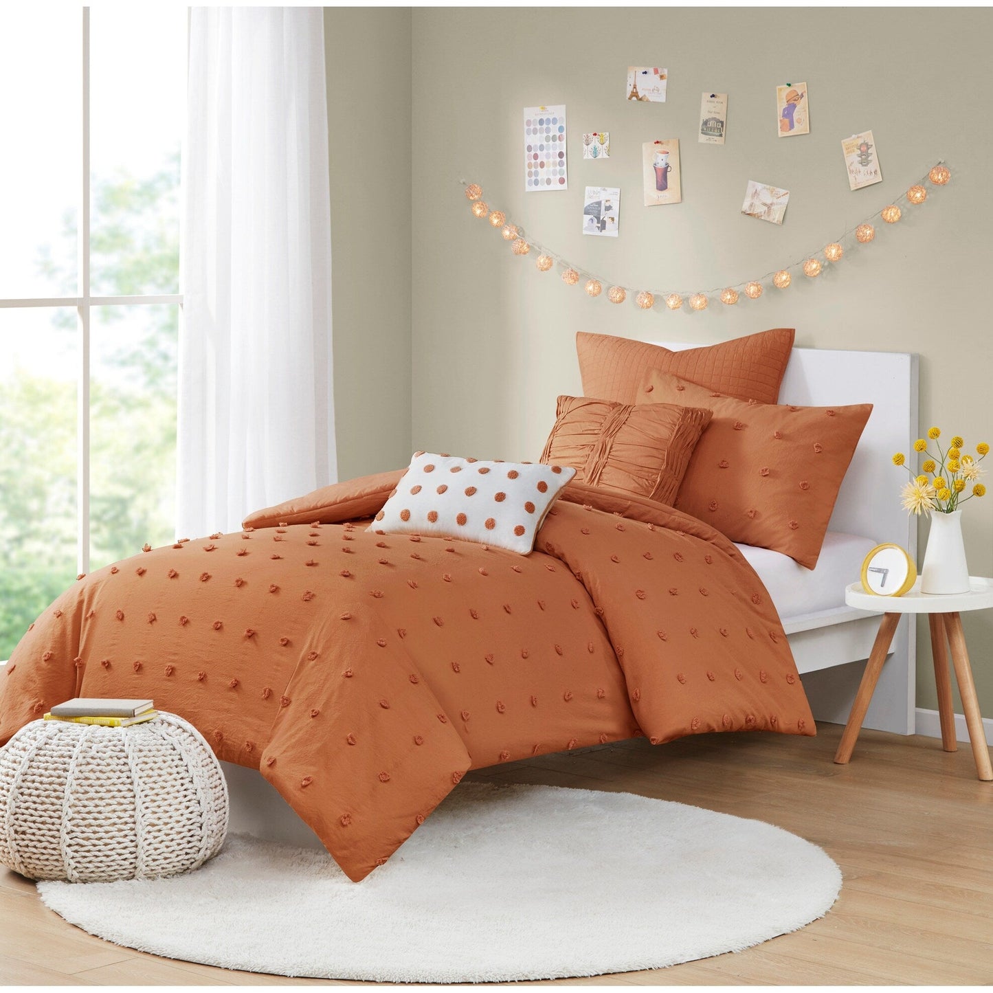 Intelligent Design Maize Cotton Jacquard Duvet Cover Set with Euro Shams and Throw Pillows