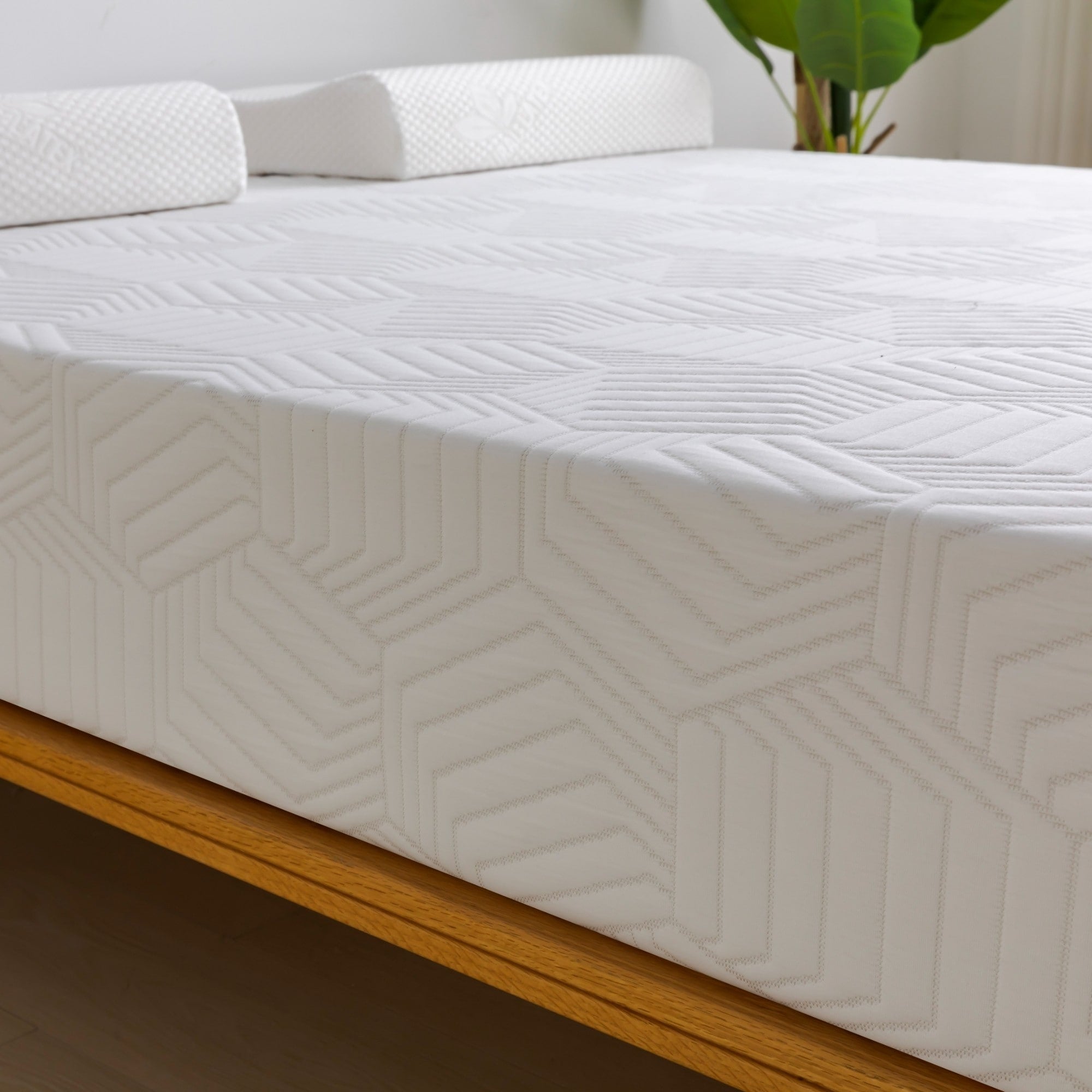 12 inch Foam and Spring Hybrid Mattress, Medium Firm Feel Durable Support Mattress Bed in a Box