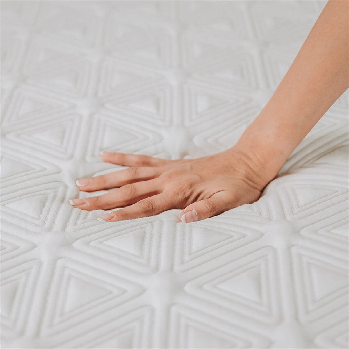 10 Gel Memory Foam Mattress California King Size in White Dark Gray