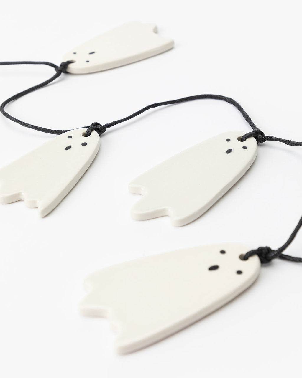3' Ceramic Ghost Garland