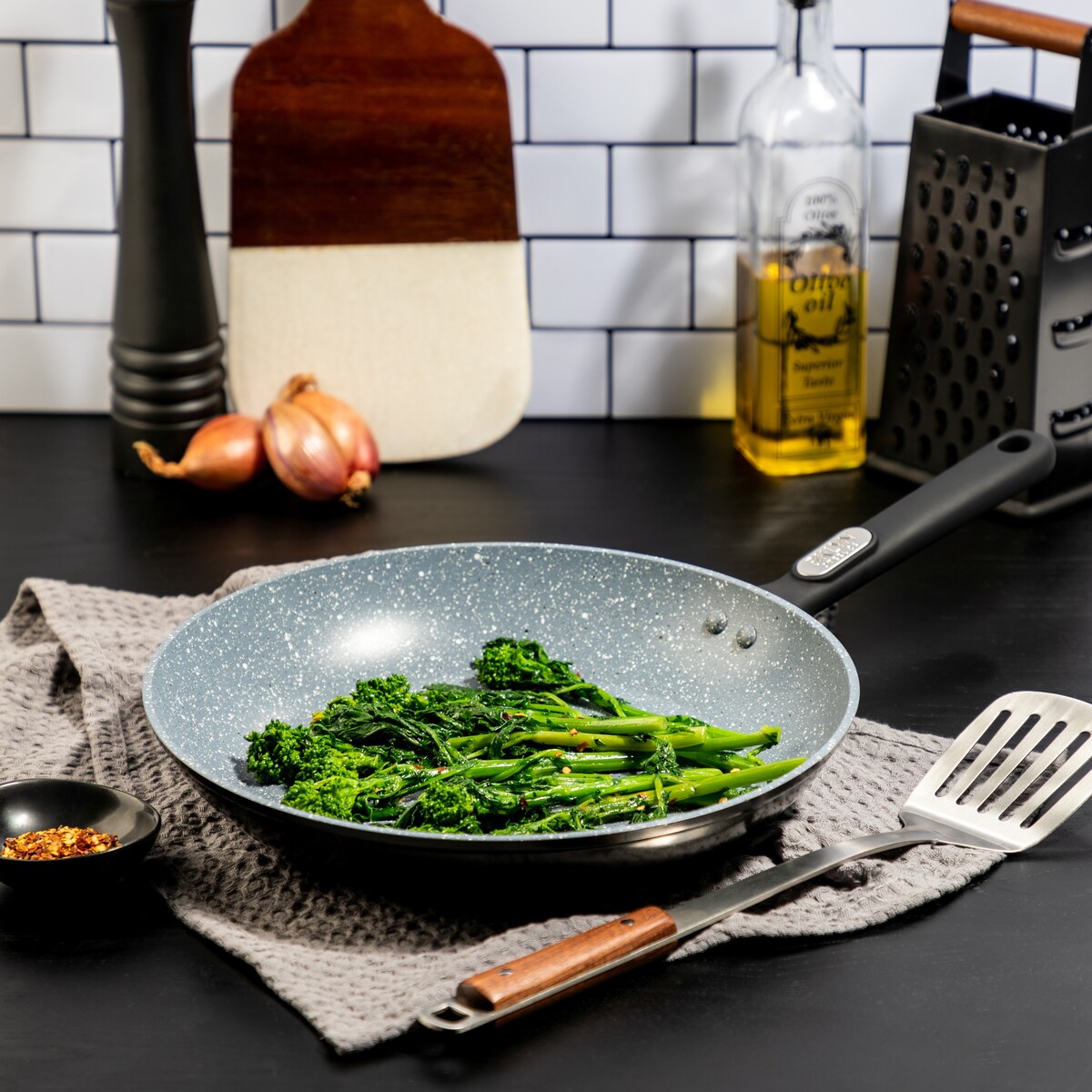 9 Piece Cookware Set