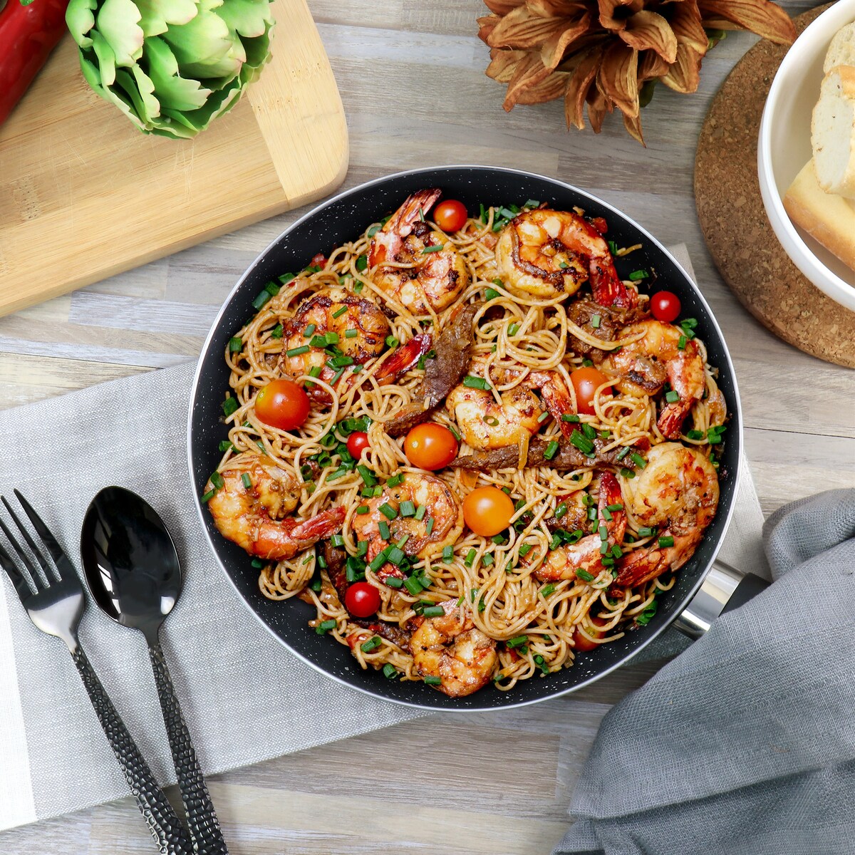 9.5 Inch Aluminum Nonstick Frying Pan in Cherry
