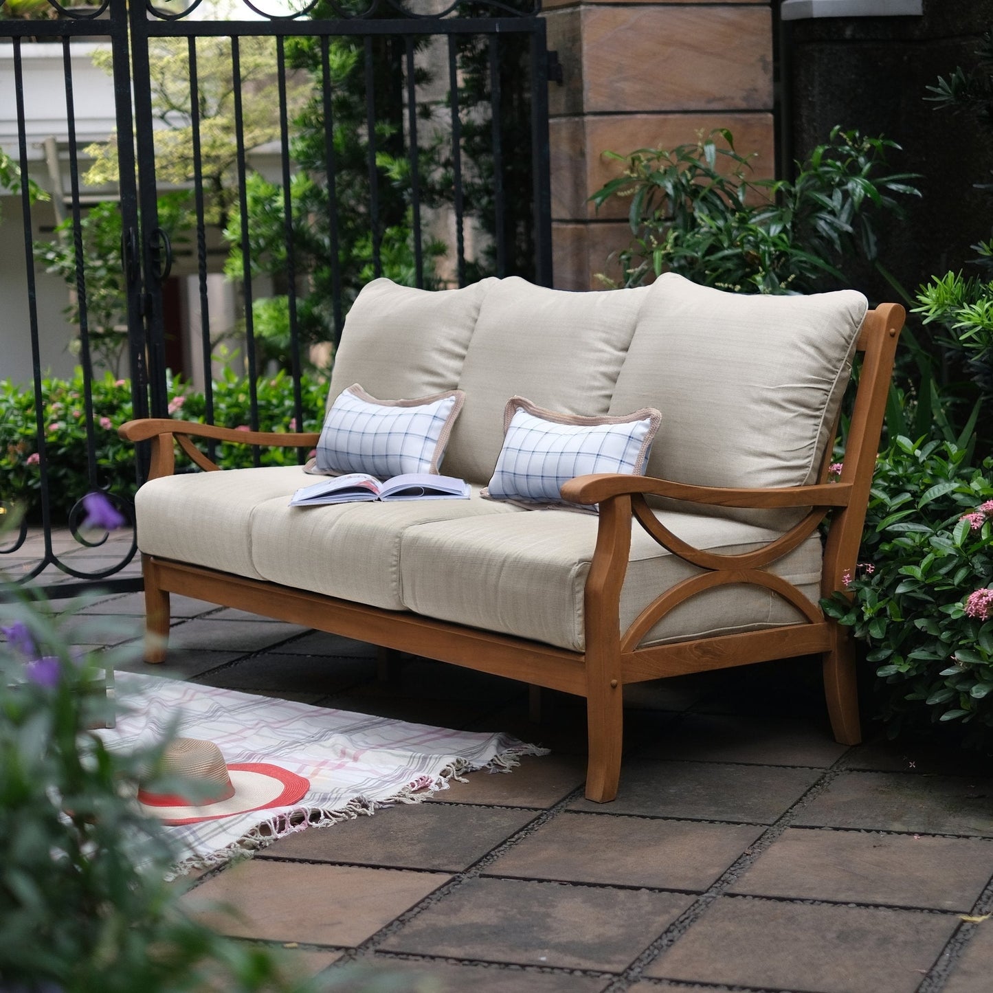 Cambridge Casual Lowell 5-piece Teak Wood Outdoor Conversation Set