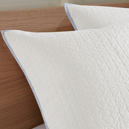 Intelligent Design Maize Cotton Jacquard Duvet Cover Set with Euro Shams and Throw Pillows