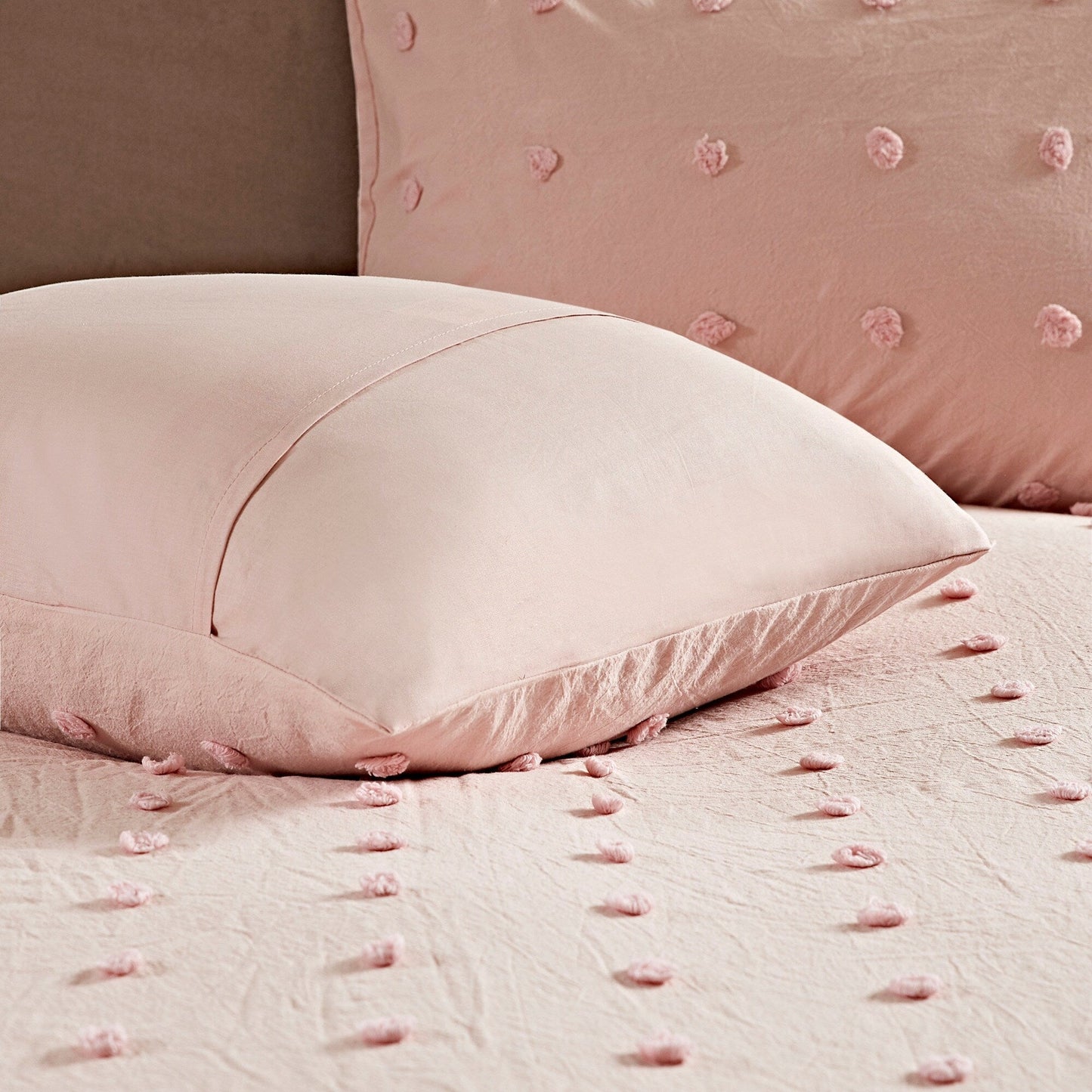 Intelligent Design Maize Cotton Jacquard Duvet Cover Set with Euro Shams and Throw Pillows