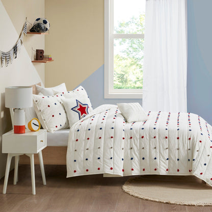 Intelligent Design Kids Ensley Pom Pom Cotton Jacquard Quilt Set with Throw Pillows