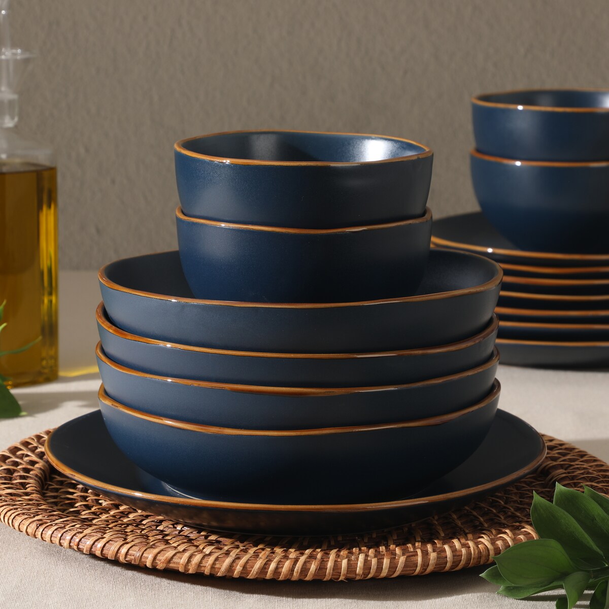 Gibson Home Hazeltine 16 Piece Plates and Bowls Dishes Stoneware Ceramic Dinnerware Set