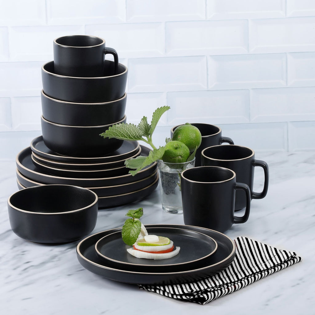 Gibson Home Zuma 16 Piece Stoneware Plates, Bowls, & Mugs Dinnerware Set - Matte White