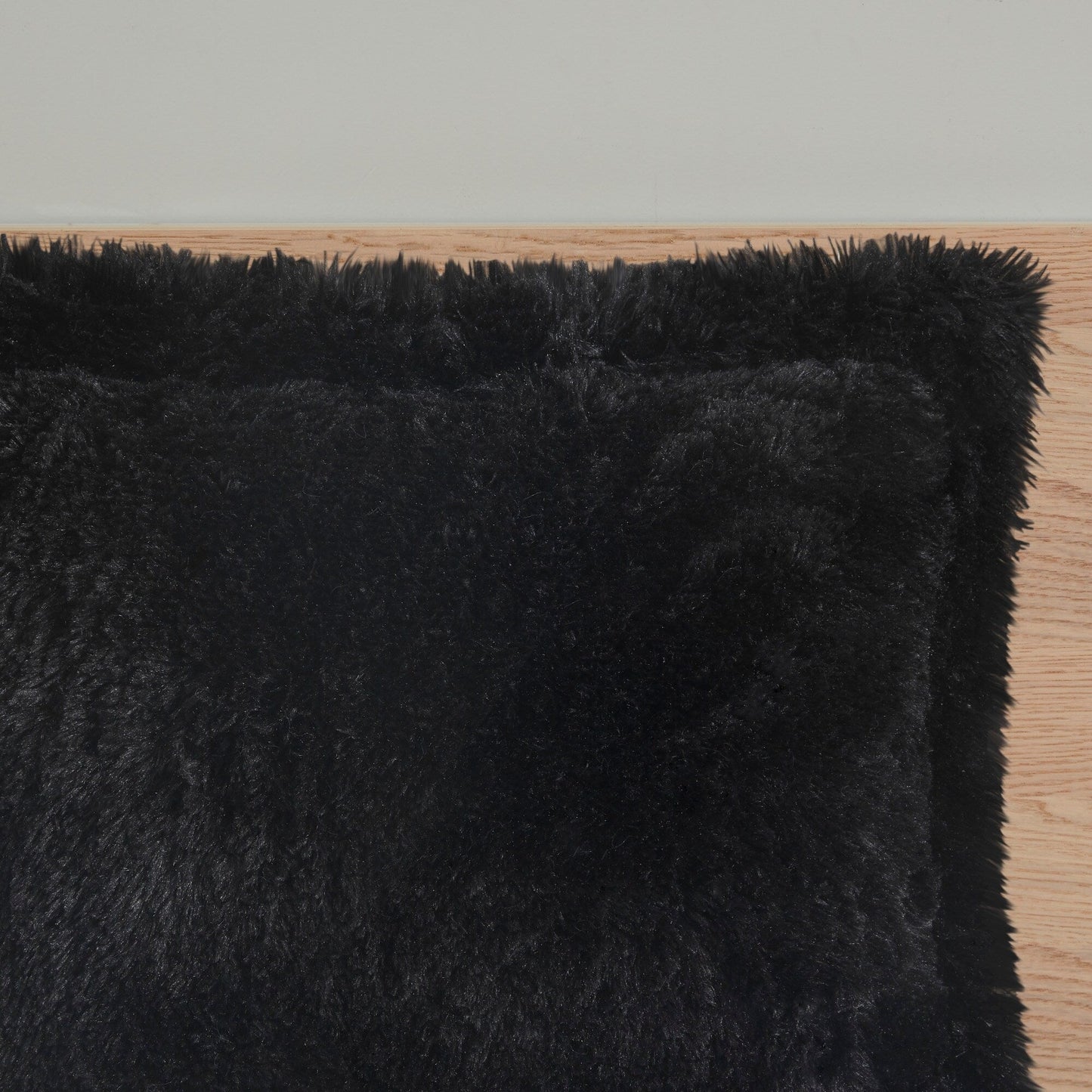 Intelligent Design Leena Shaggy Long Fur Comforter Mini Set