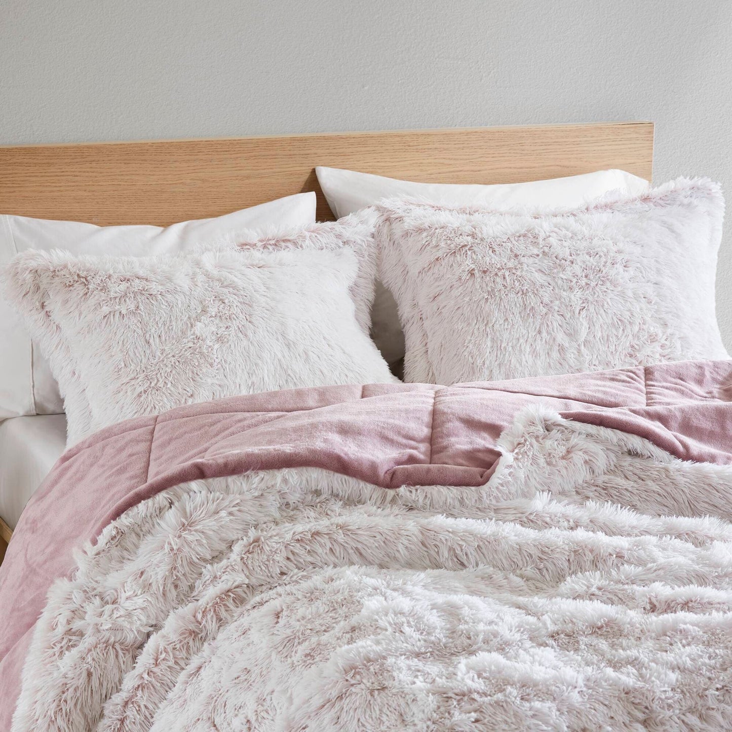 Intelligent Design Leena Shaggy Long Fur Comforter Mini Set