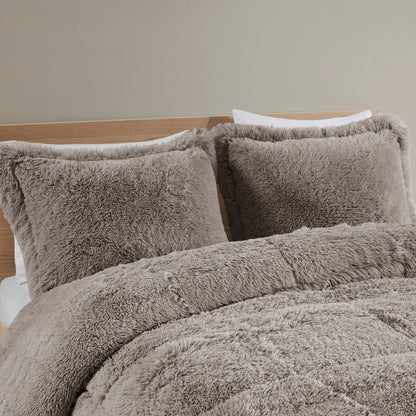 Intelligent Design Leena Shaggy Long Fur Comforter Mini Set