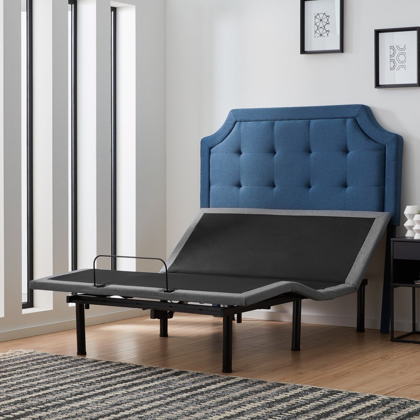 Lucid Comfort Collection 10-inch Gel & Aloe Vera Hybrid Mattress and Deluxe Adjustable Bed Set