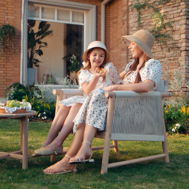 Lynn Outdoor Acacia Wood Patio Furniture Outdoor Chair
