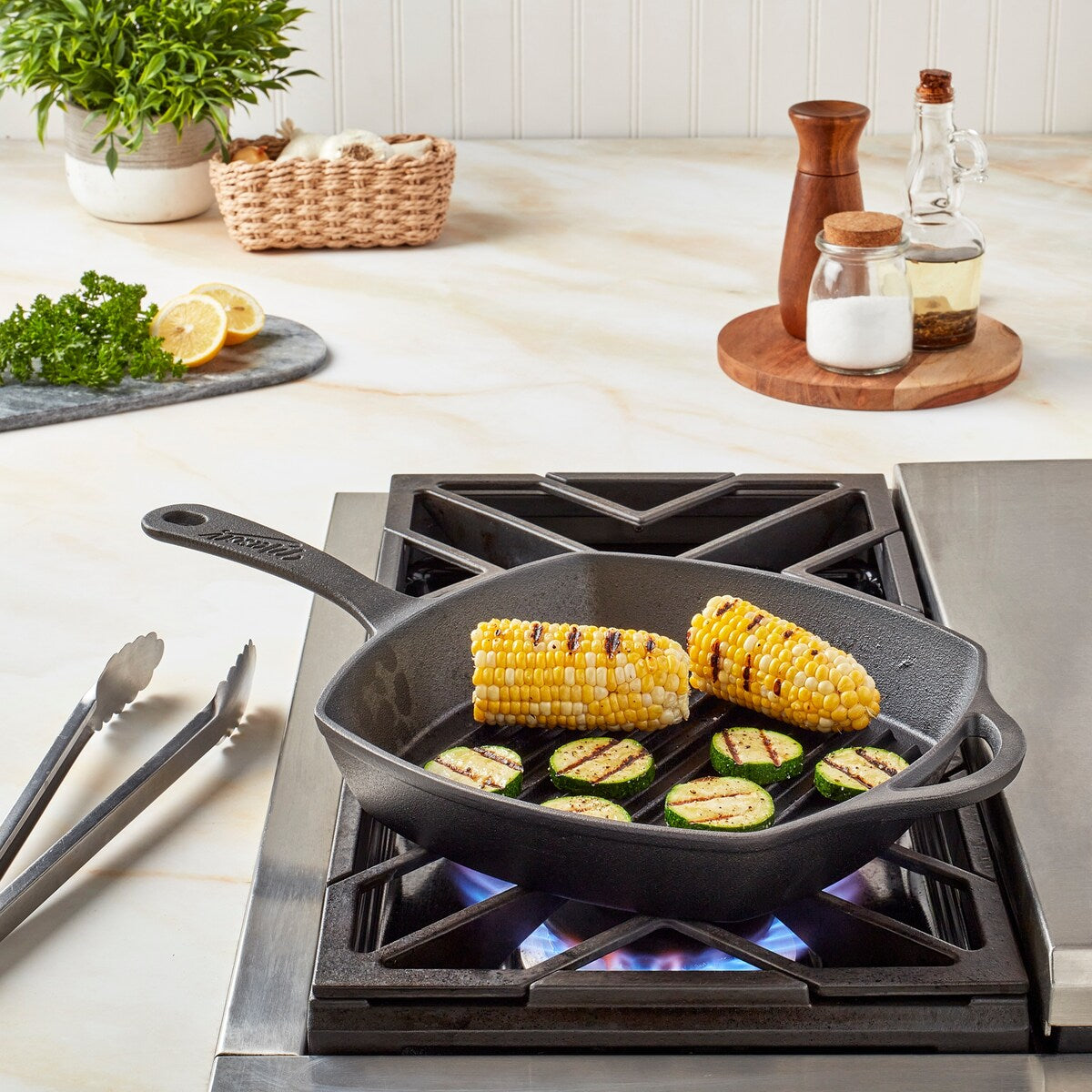 Mason Craft & More 10.25inch Pre-seasoned Cast Iron Square Grill Pan with Assist Handle