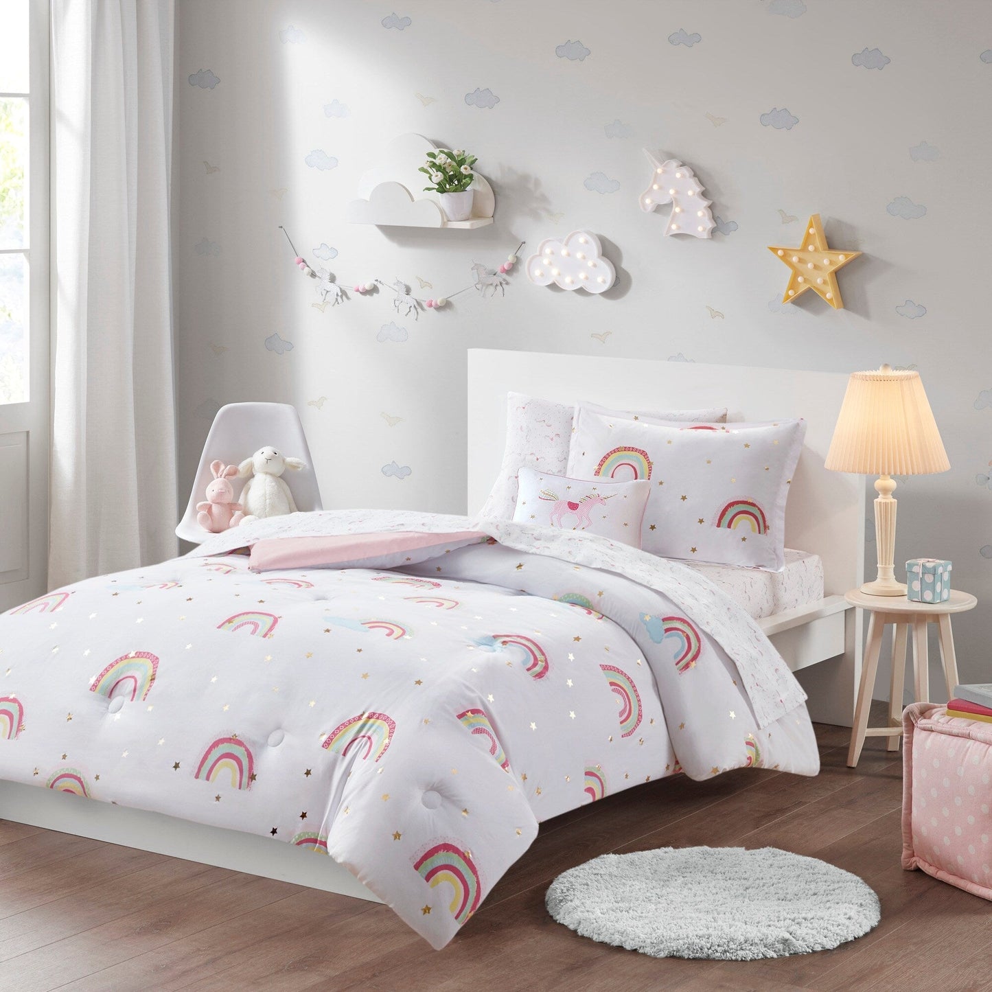 Intelligent Design Kids Mia Rainbow and Metallic Stars Comforter Set with Bed Sheets