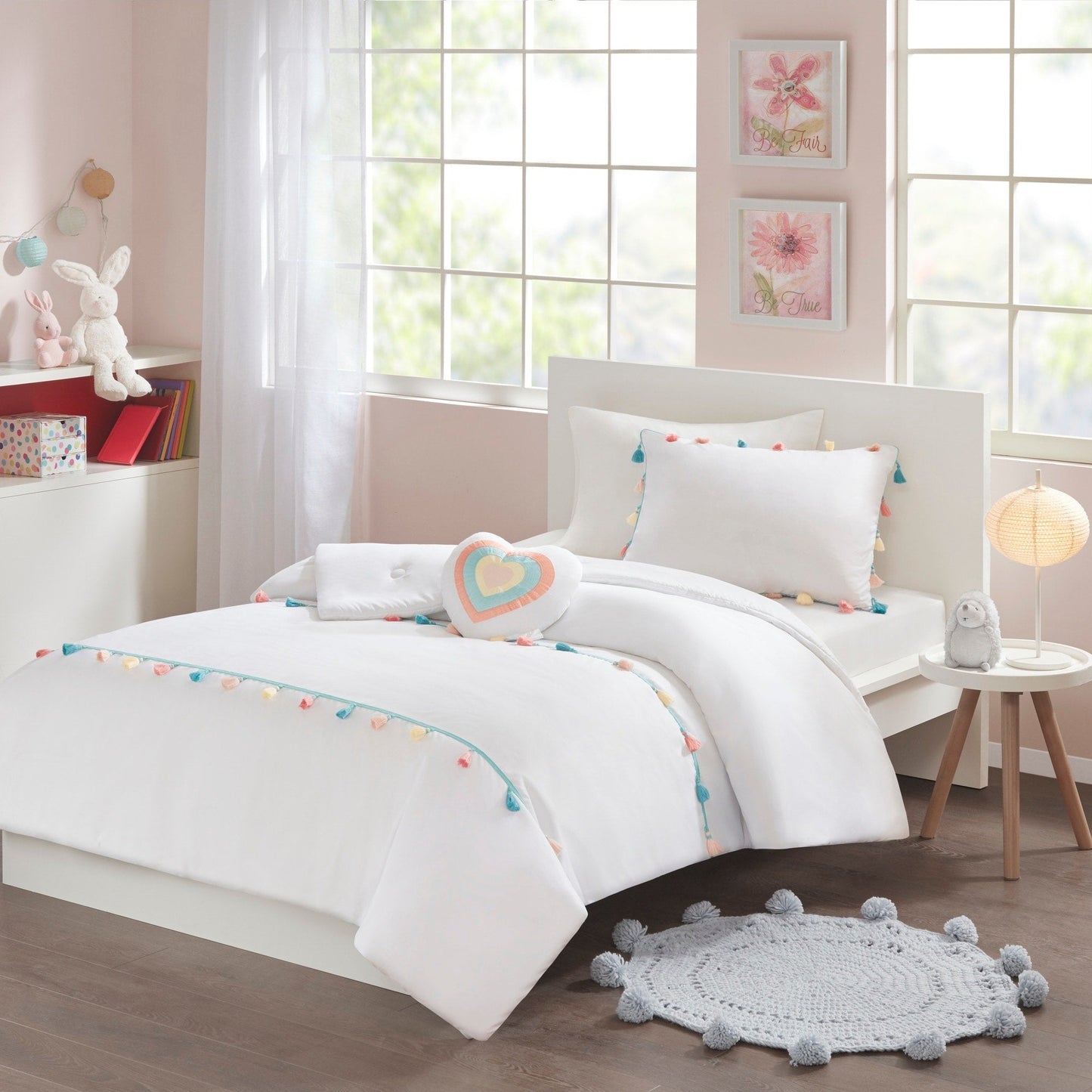 Intelligent Design Kids Tanya Tassel Comforter Set with Heart Shaped Throw Pillow