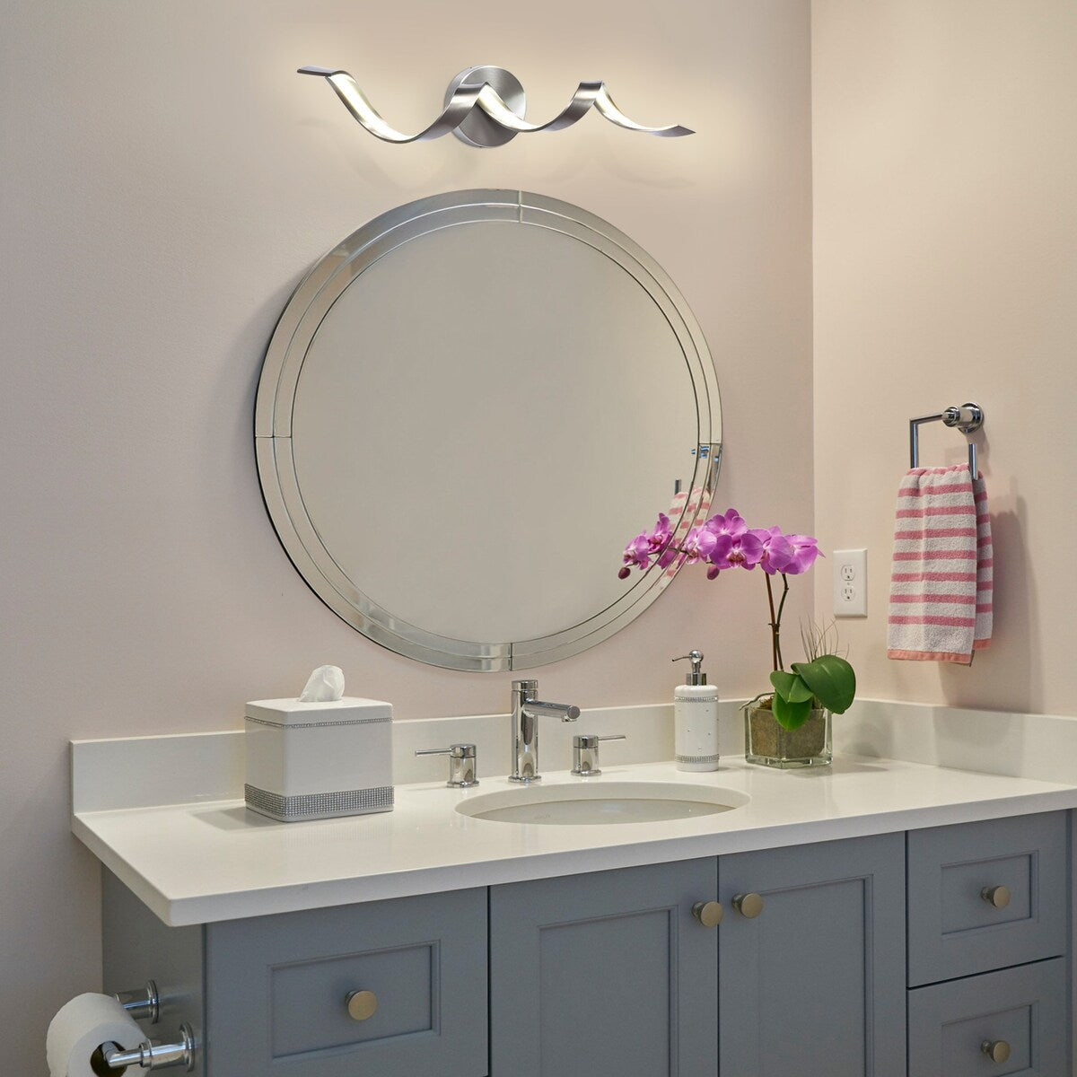 Modern Spiral Design LED Bathroom Vanity Light Dimmable Wall Light