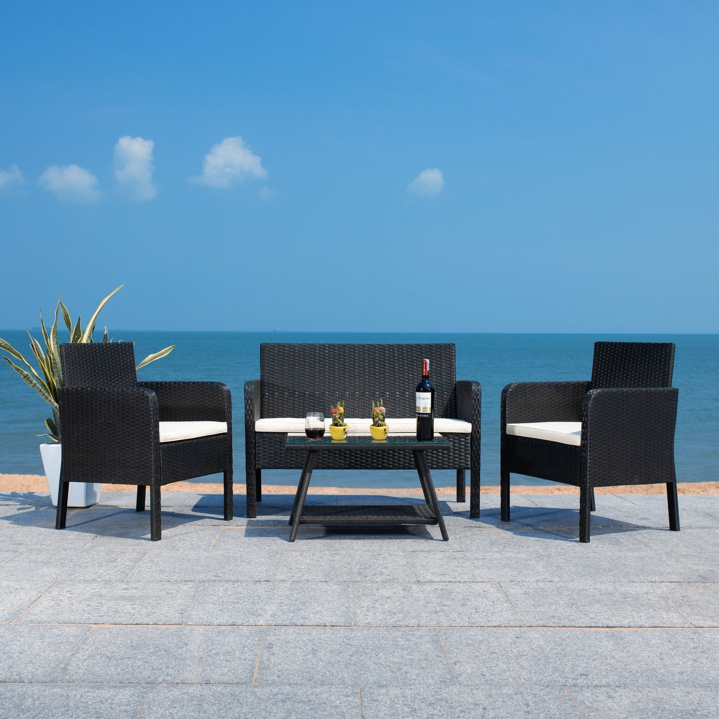 SAFAVIEH Outdoor Zsolt Wicker/ Steel 4-Piece Patio Conversation Set - 42W x 31D x 21H