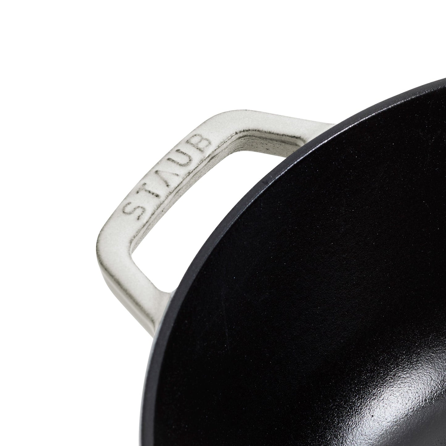 Staub Cast Iron Essential French Oven, Dutch Oven, 5-quart, serves 5-6, Made in France - 5-qt