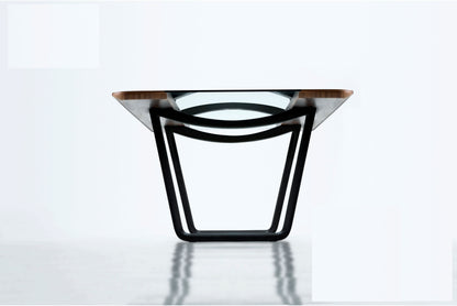 Table à manger en noyer